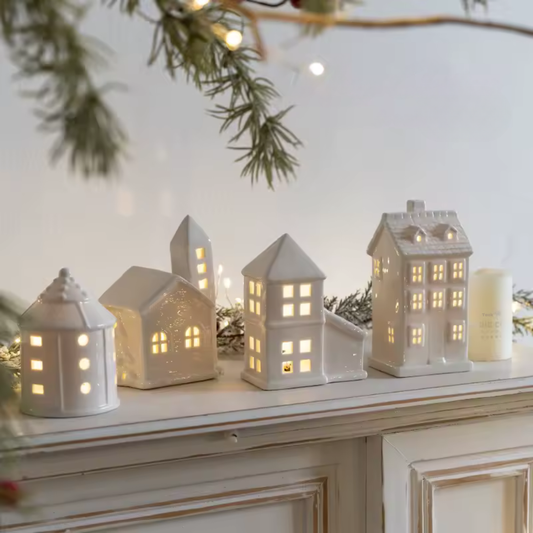 Maison lumineuse en céramique blanche | Décoration de Noël élégante