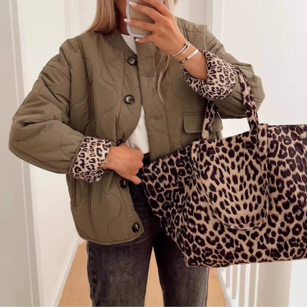 Veste Matelassée – Doublure Léopard – Boutonnée