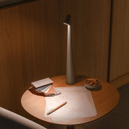 Lampe de table mince et minimaliste | Illumine votre salon, votre chambre ou votre bureau