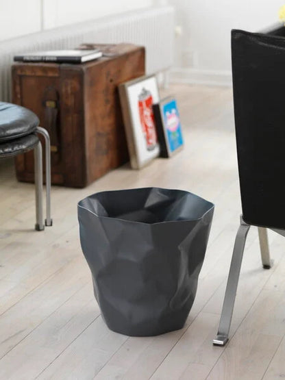 Poubelle Design Scandinave Compacte