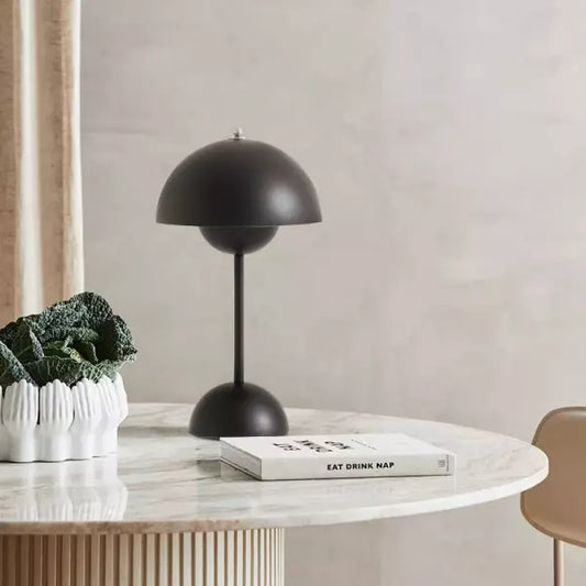 Lampe de Table Élégante Nomade VP9 | Éclairage Portable et Design